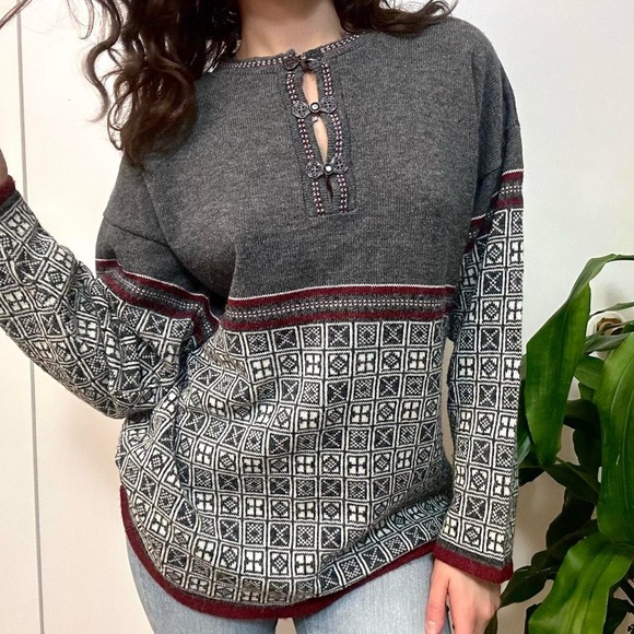 Sweaters - Grunge Granny Wool Blend Sweater, Size Medium